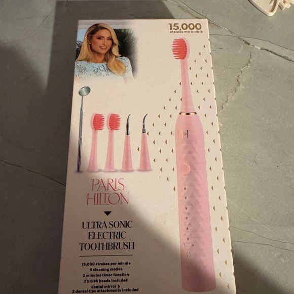 Paris Hilton Pink Sonic Toothbrush Set - Picture 6 of 6